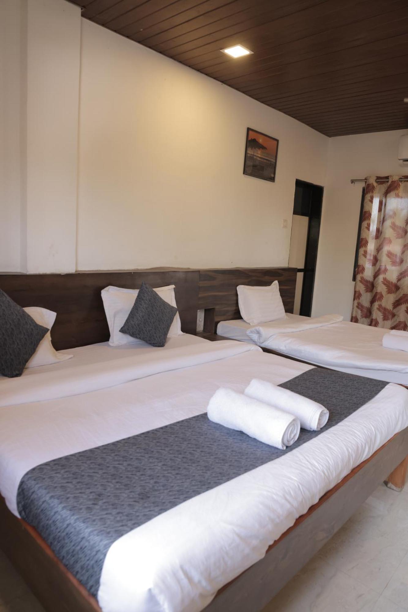 Anant Villa & Resorts Нагаон Экстерьер фото